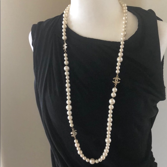 CHANEL pearl necklace - Picture 7 of 8